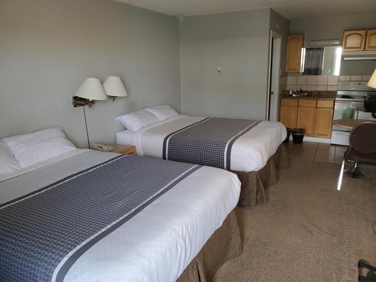 Wild Rose Country Inn Grande Prairie Eksteriør bilde